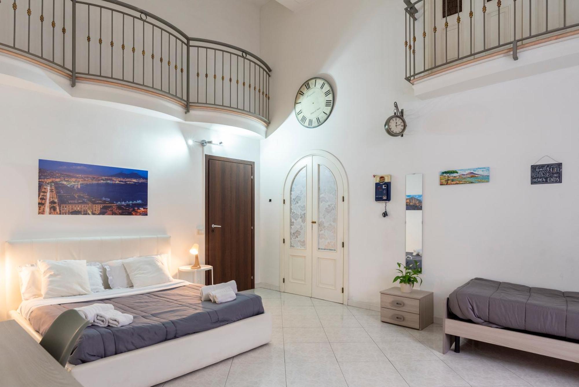 Napoli Centro, Dm Suites エクステリア 写真