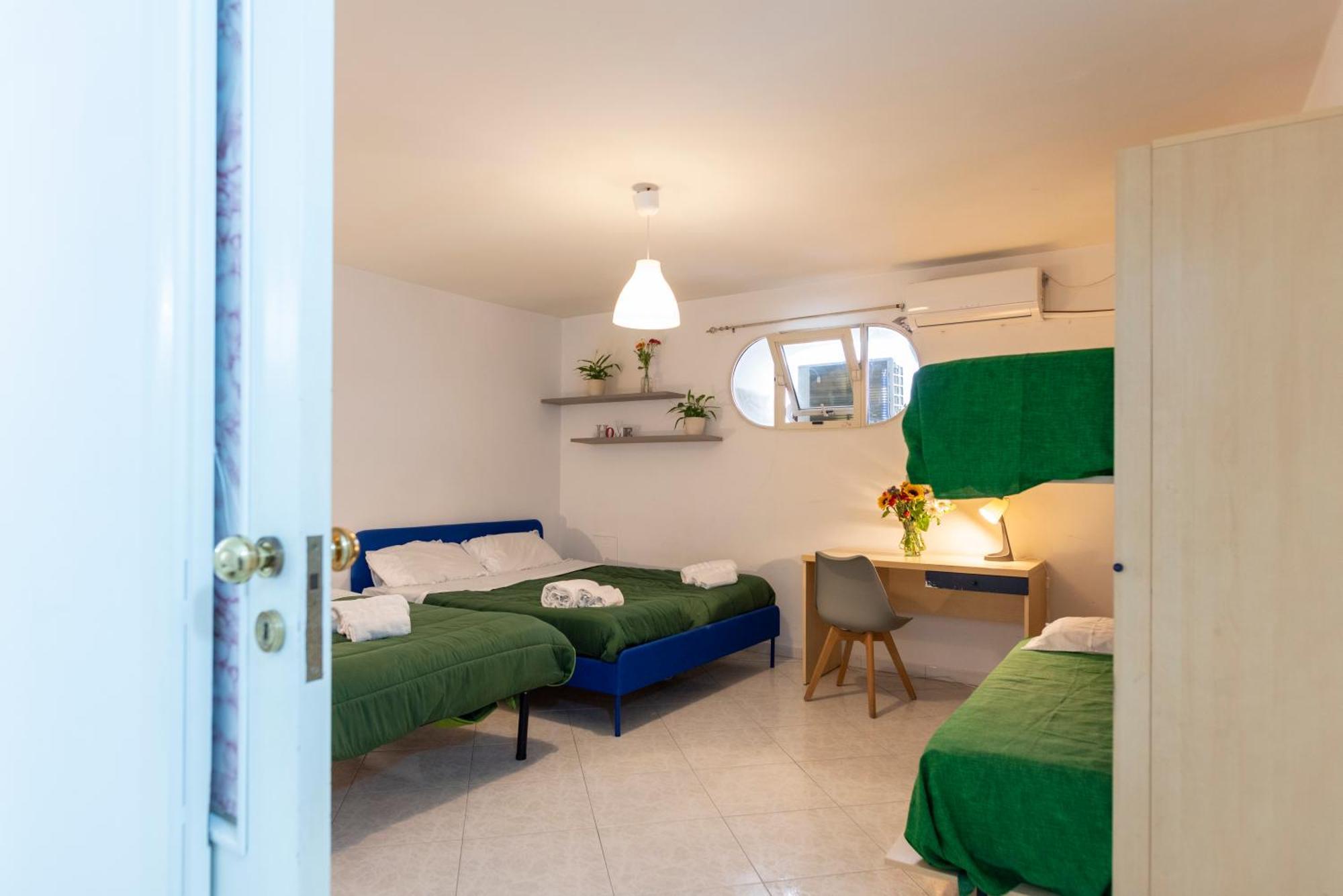 Napoli Centro, Dm Suites エクステリア 写真