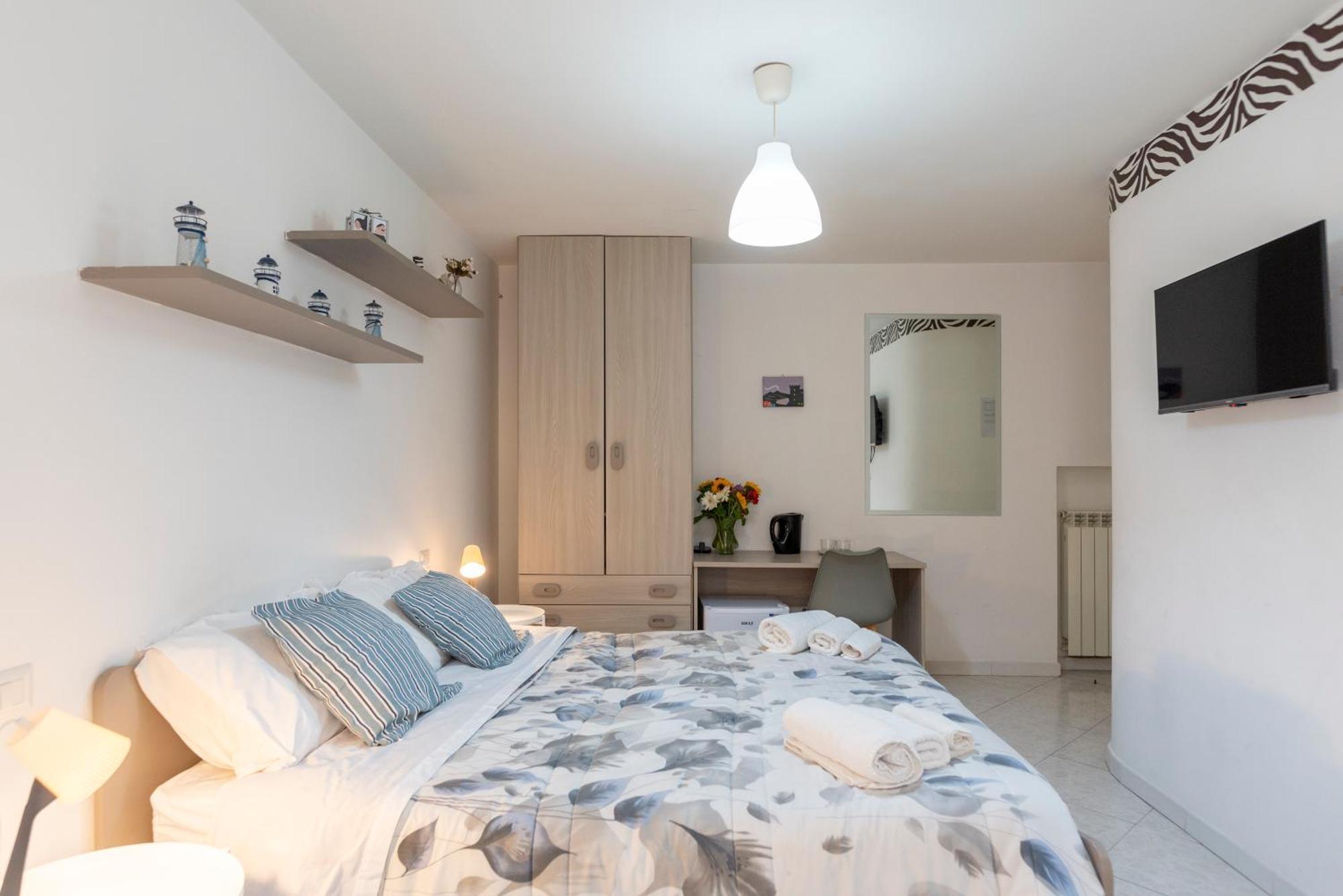 Napoli Centro, Dm Suites エクステリア 写真