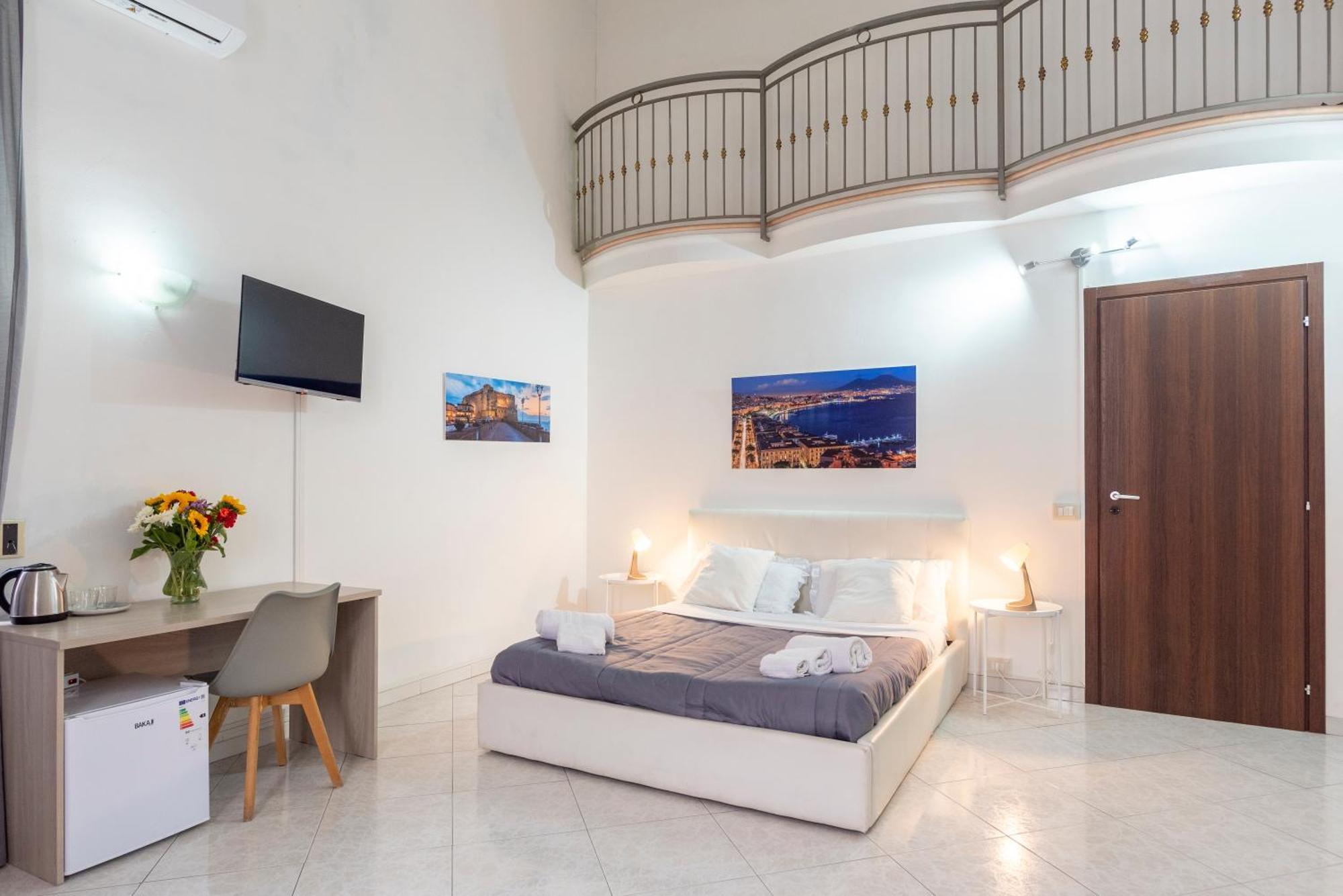 Napoli Centro, Dm Suites エクステリア 写真
