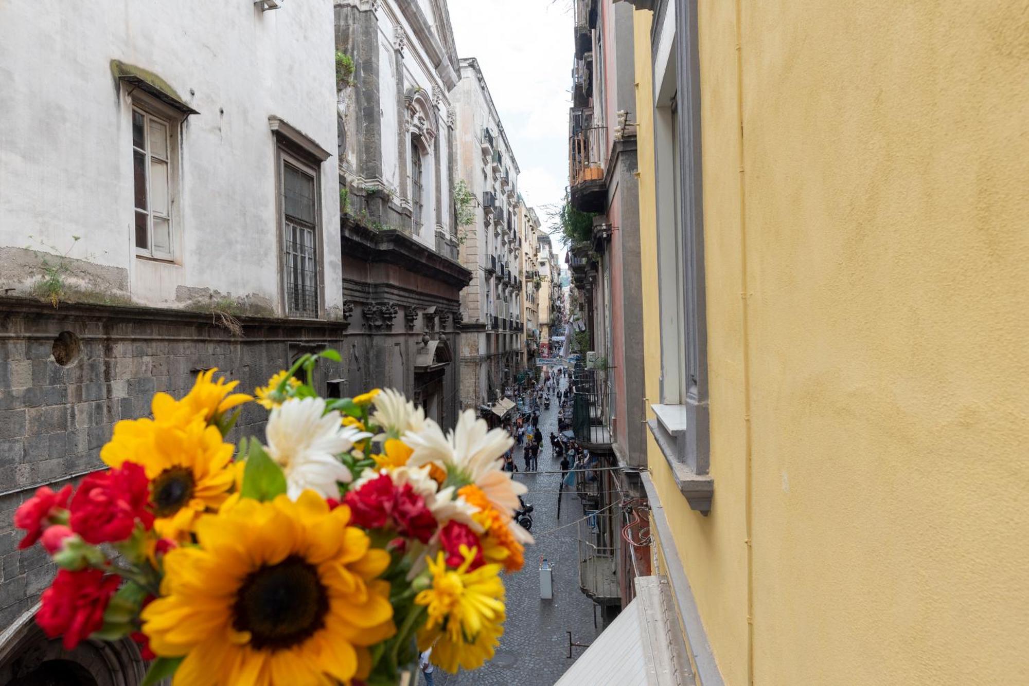 Napoli Centro, Dm Suites エクステリア 写真